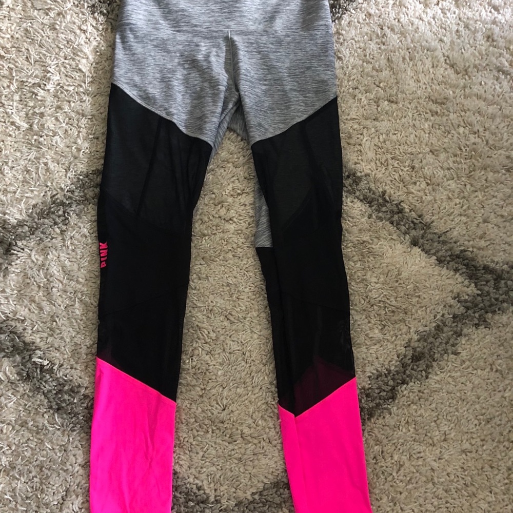 Like New VS PINK mesh panel exercise leggings